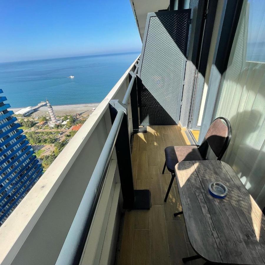Manco Apartments Batumi Esterno foto