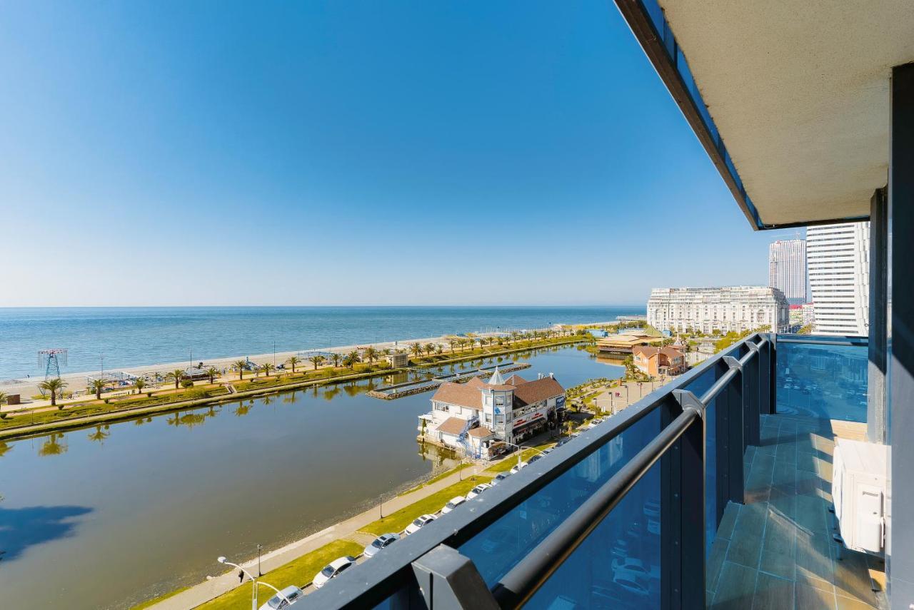 Manco Apartments Batumi Esterno foto